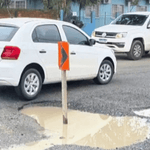 Obras de pavimentação provocam interdição de trânsito e alteram rotas de ônibus na Rua Frederico Jensen
