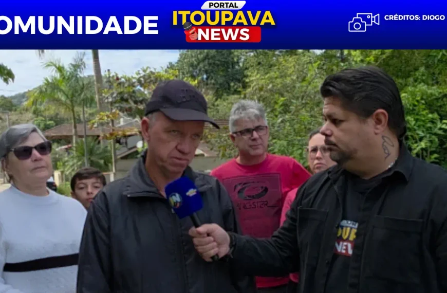 Estrutura precária cedeu e provocou a queda de pedestre de 69 anos; comunidade exige medidas emergenciais e prazos da Prefeitura de Blumenau.