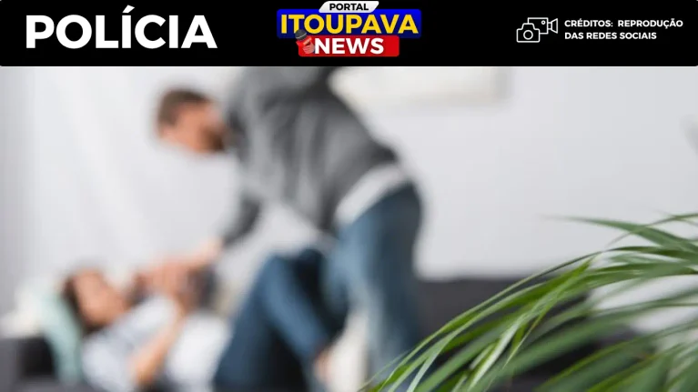 Casos ocorreram nos bairros Itoupavazinha e Itoupava Central durante a manhã de domingo (6); ambas as vítimas solicitaram medidas protetivas.